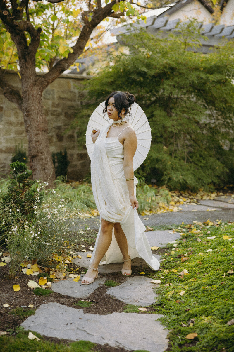 Anna Salvania Photo 10.16-15