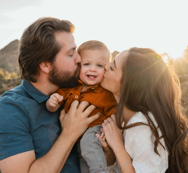 Curiosity-Photography-by-Lexi-Pratt-Meza-and-phoenix-valley-Arizona-couples-family-photographer1