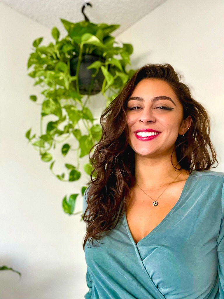 ayten_headshot.jpg ayten_headshot.jpg