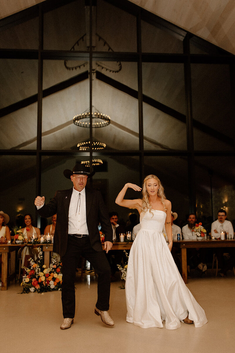 jami-oliver-wedding-preview-taylorraephotofilm-244