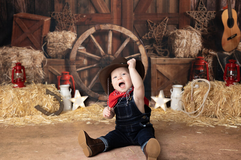 newborn sibling photo