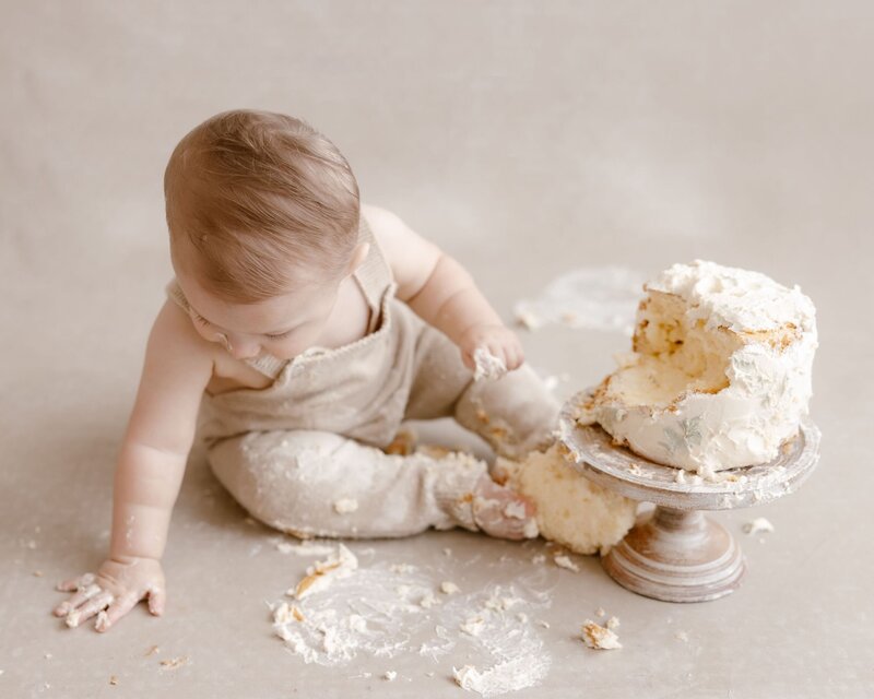 newborn pose in bedje