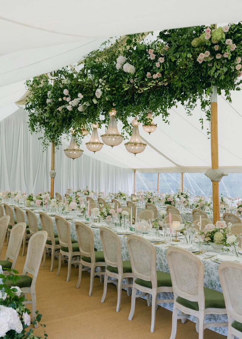 Cornwell Manor wedding florist 