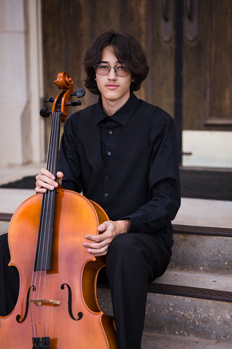 Noah-Cello