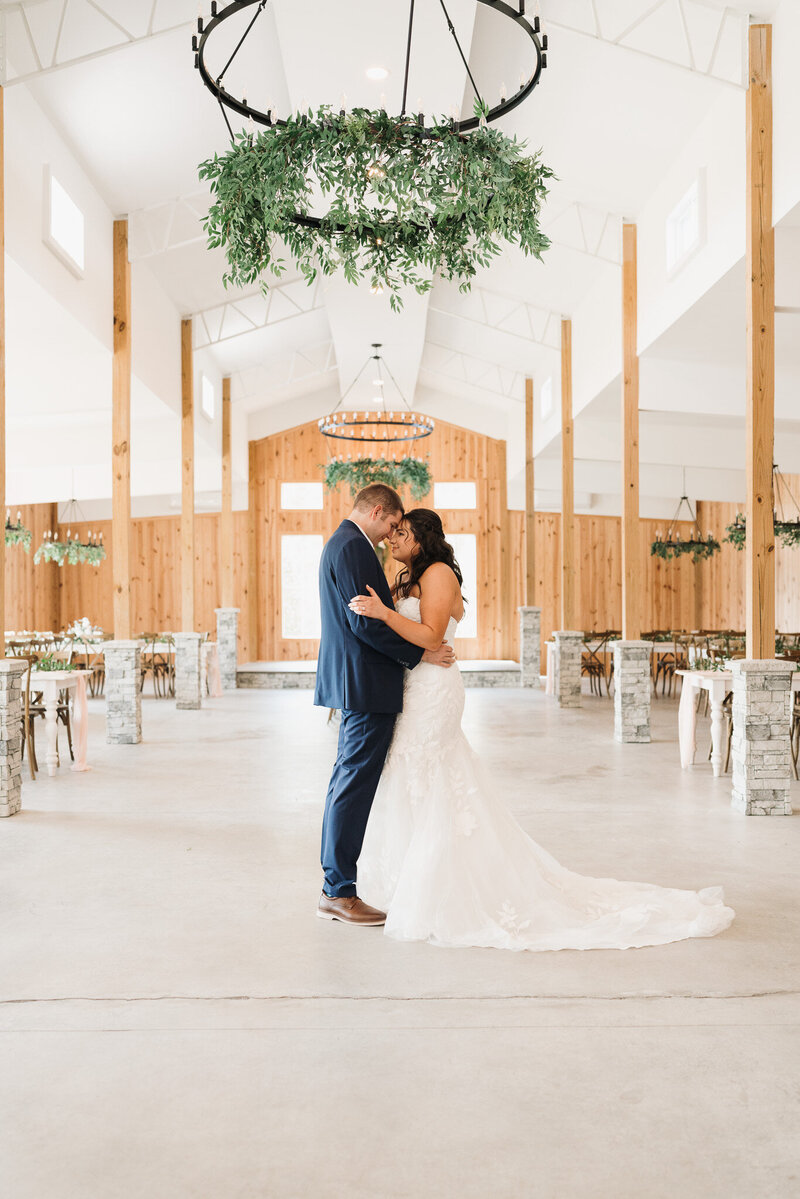 EvermoreWedding,ApexNC_LuxuryWeddings-2
