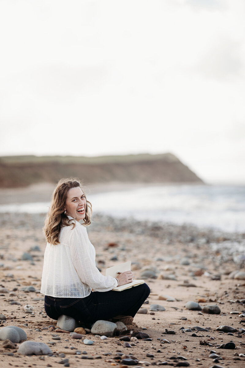 Online EMDR Intensives, online therapy with chartered psychologist, accredited EMDR practitioner, virtual therapy