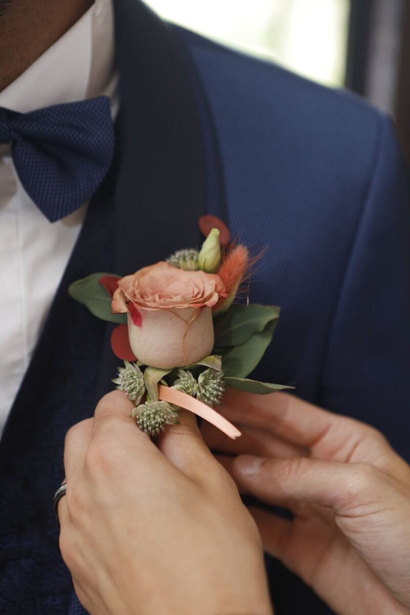 detail-floral-costume-marie