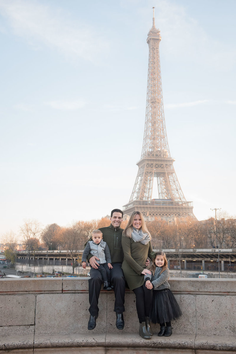 Paris family photoshoot for Gisela-1