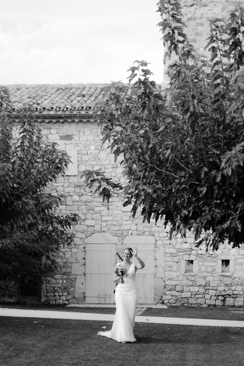 wedding photographer grignan victoria le petit-34