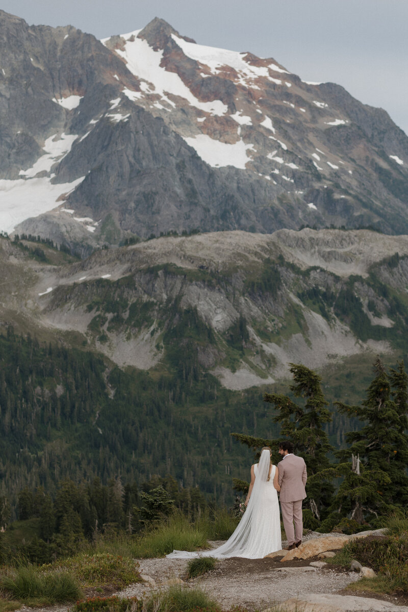 PNW Elopement Photographer34