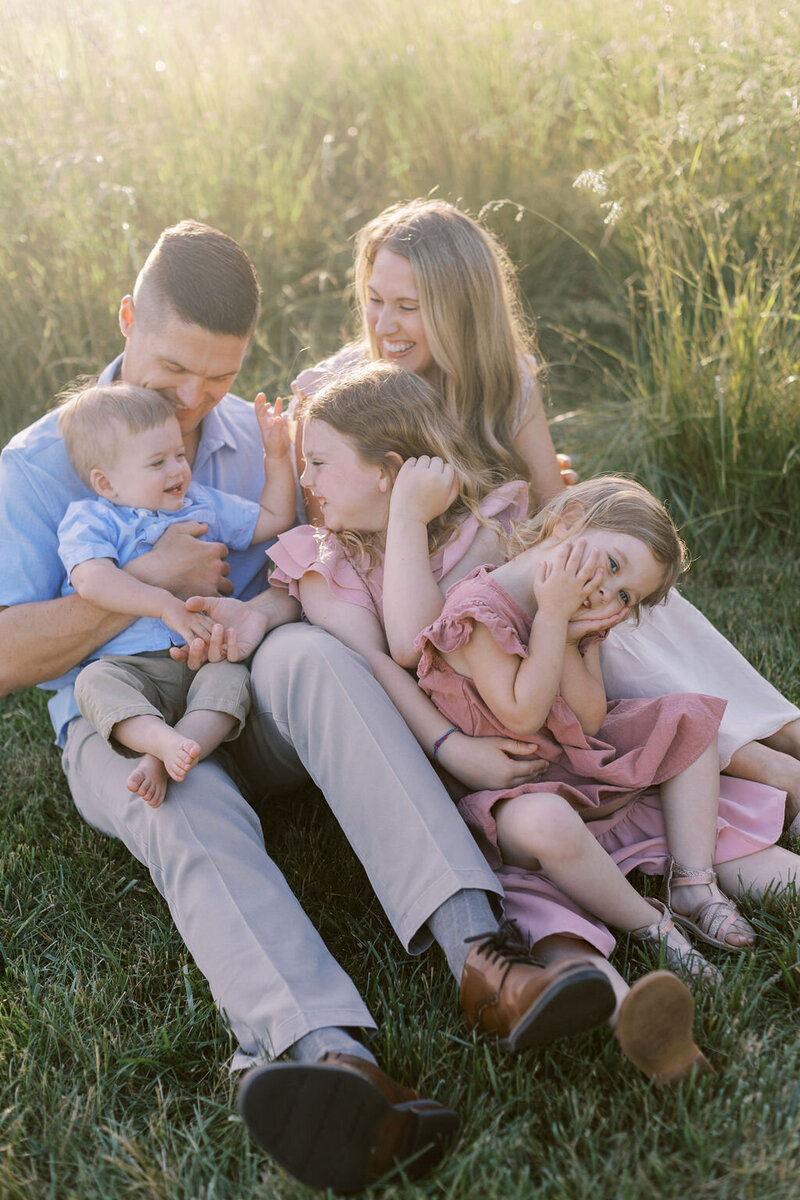 Family gets portrait pictures taken in Pennsylvania
