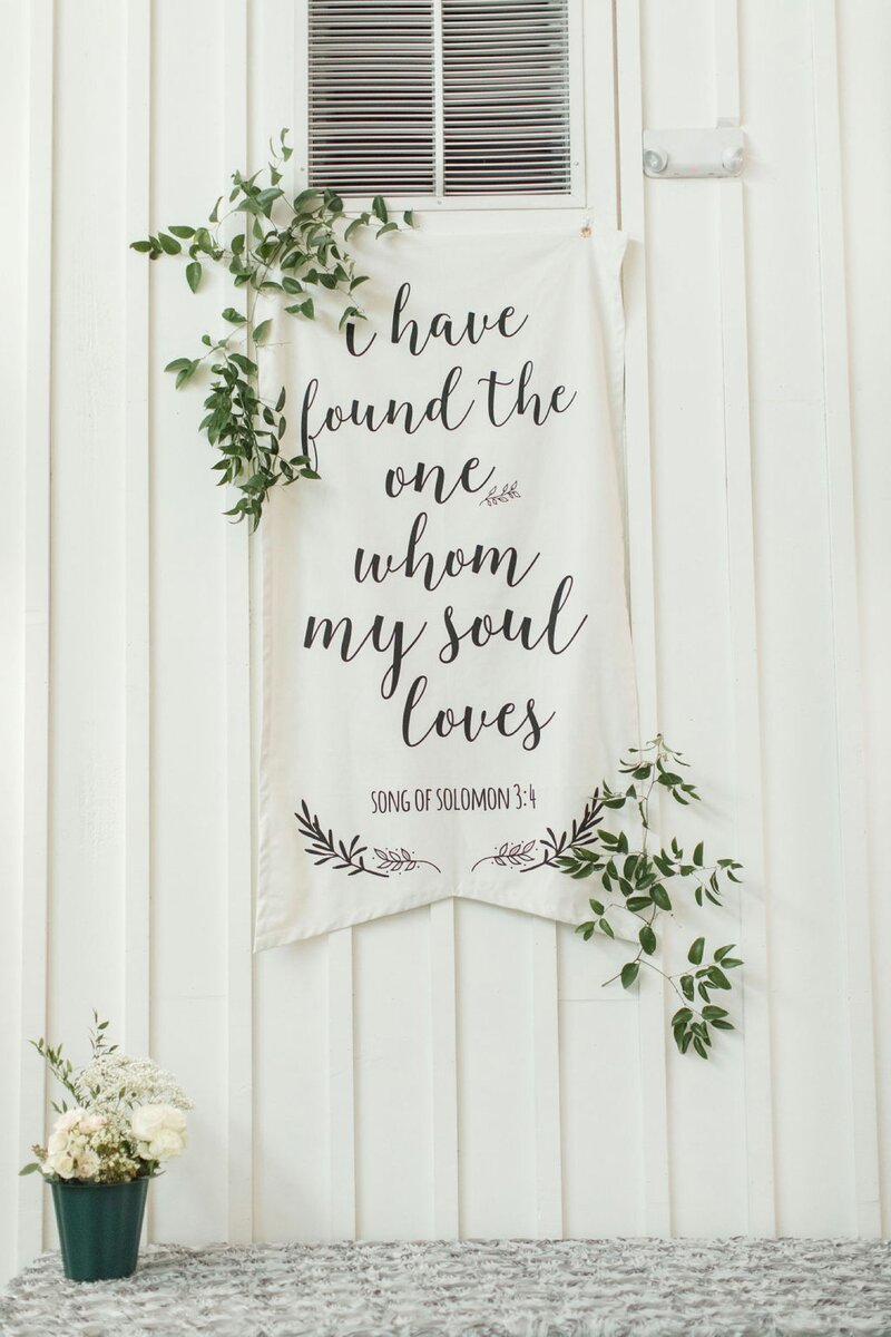 Jessica&RileyWedding-23