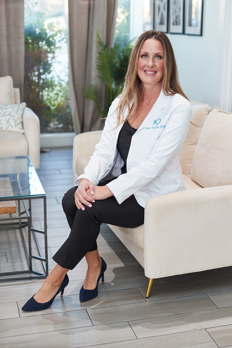 Dentist with expertise in Botox for therapeutic use