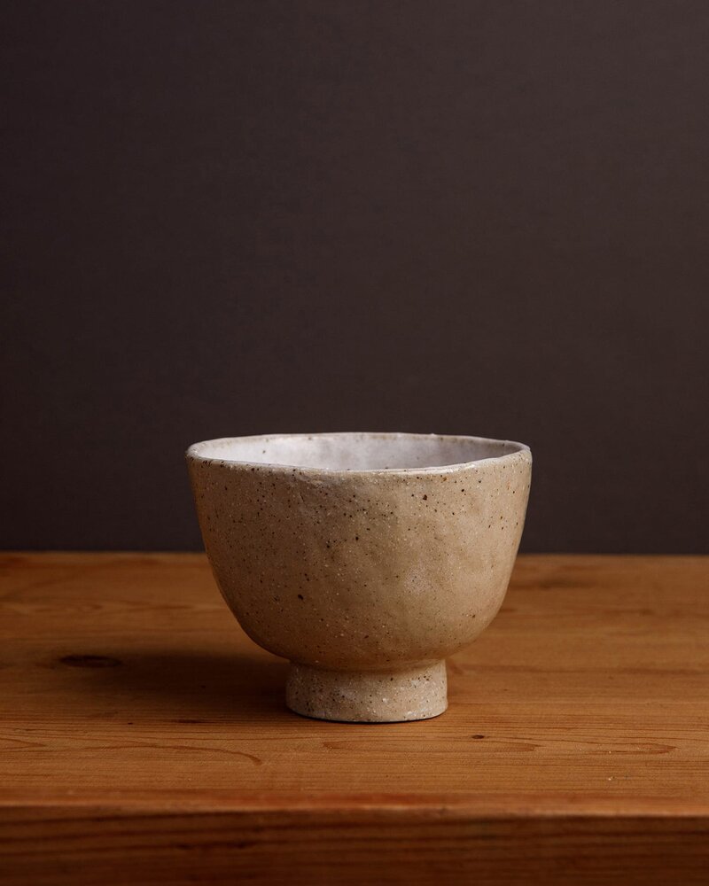 Small_footed_bowl_side_b_4_5