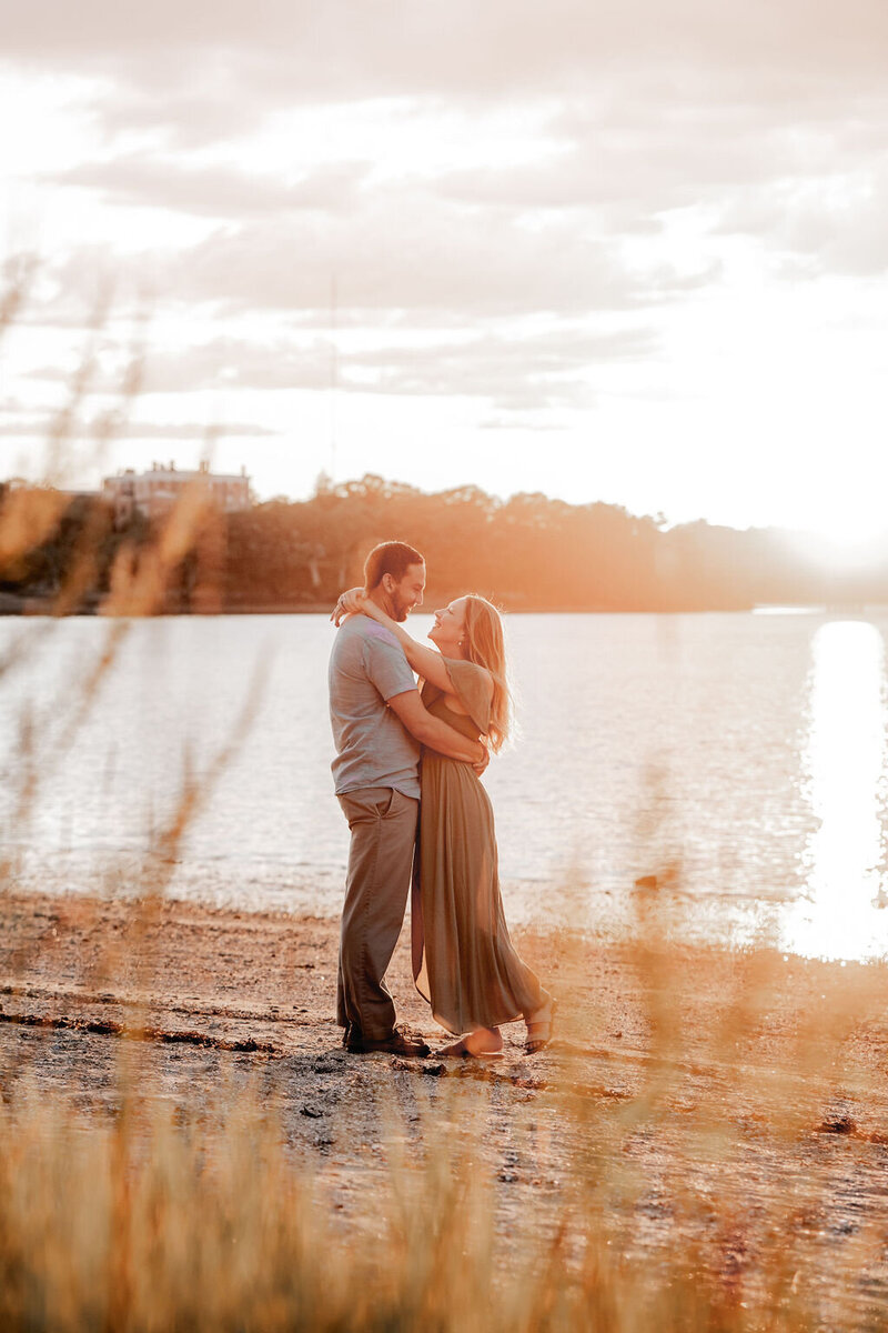 portland-maine-engagement-session-casco-bay (10)
