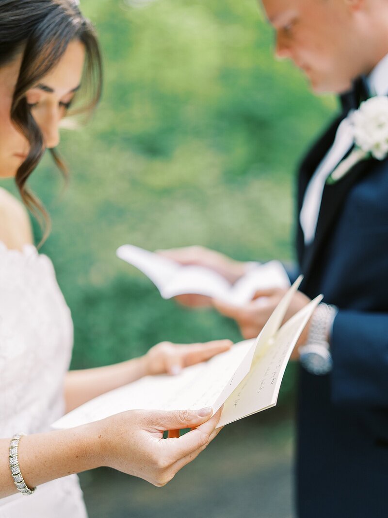 Crystal-Bridges-Colorful-Wedding-11
