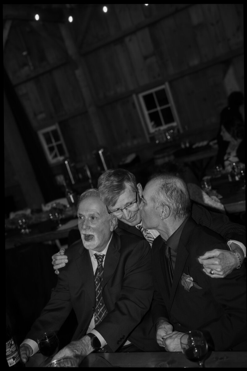 michaela+matteo-fall-alberta-wedding-photographer-84