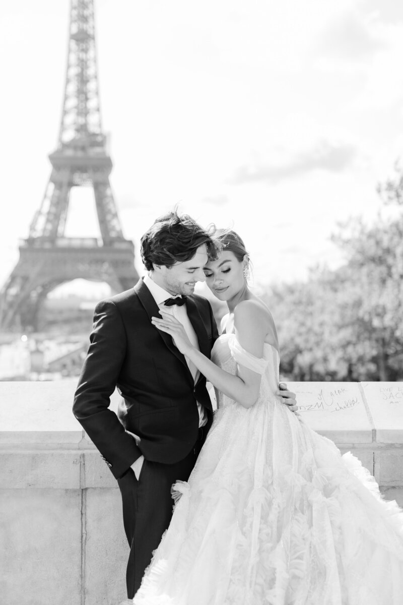 bride-groom-eiffel-tower-paris
