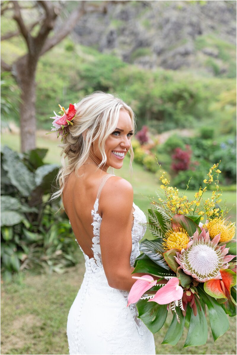 PALIKU-GARDENS-KANEOHE-OAHU-HAWAII-KUALOA-RANCH-WEDDING-18