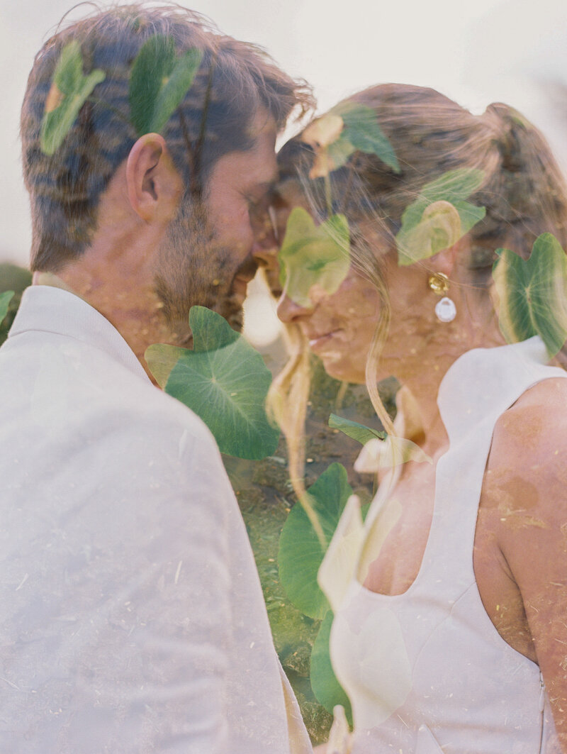 Kauai Wedding couple honeymoon photographer Mami Wyckoff Photography engagement family maternity portrait 335