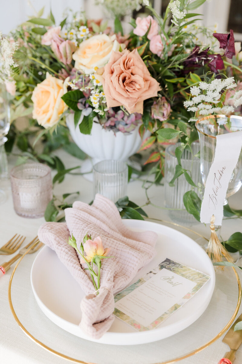 Table details during a wedding at the Westwind Hills wedding venue in Pacific, Missouri.