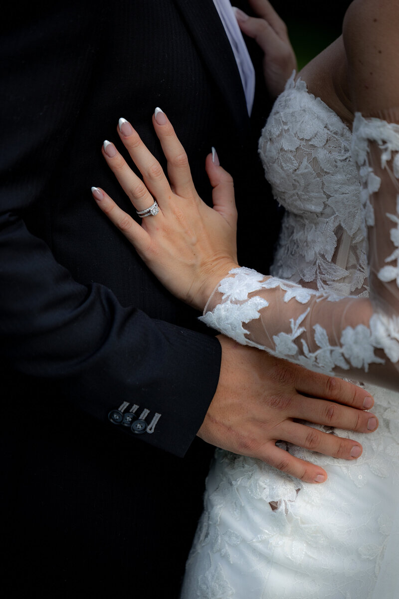 Photographie de mariage Lanaudière Mains du couple