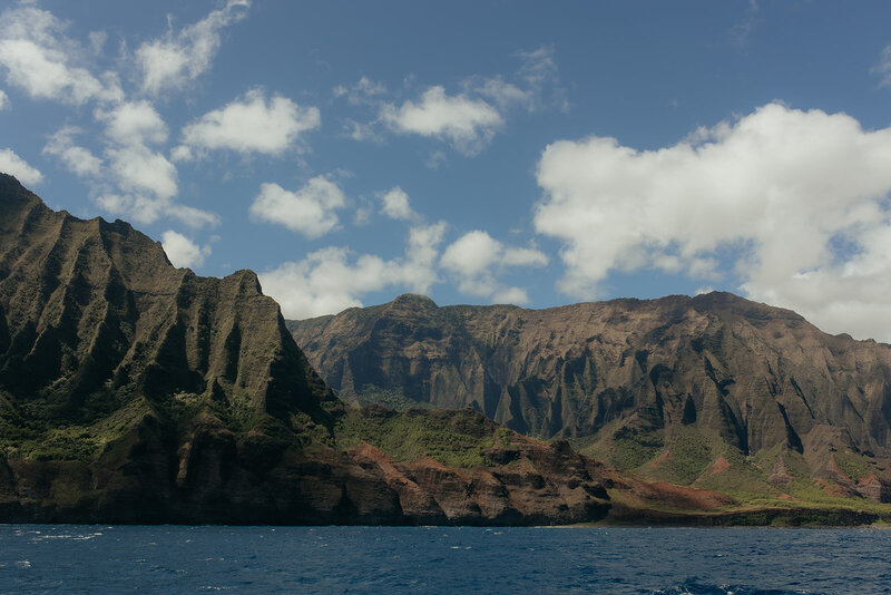 Top places to elope in the Hawaii including Napali Coast