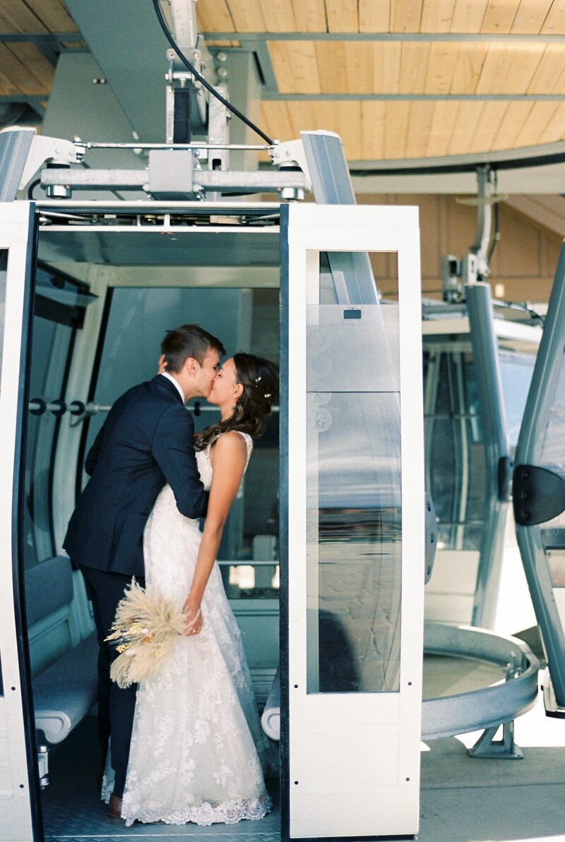 editorial wedding portraits