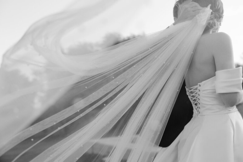 French wedding photographer Domaine de Sarson Grignan-099