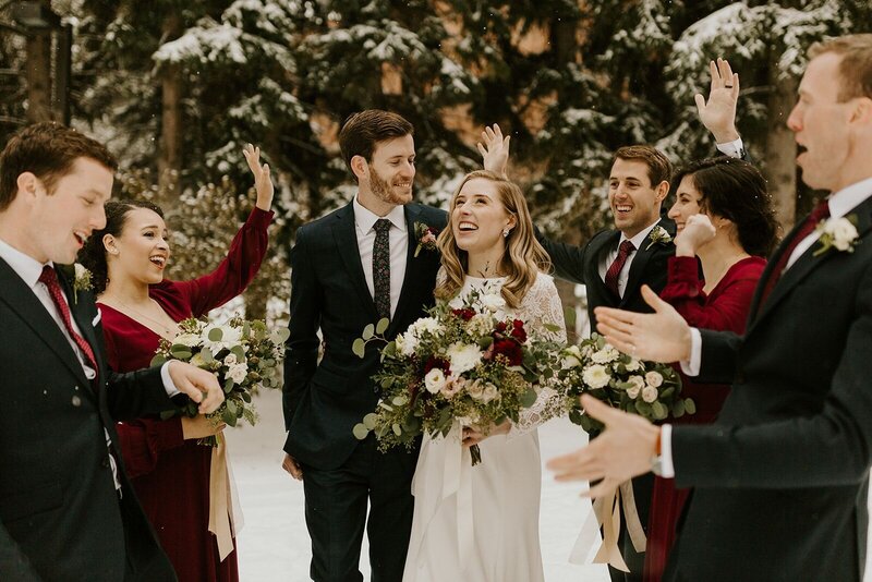 wedding-party-in-winter-wedding