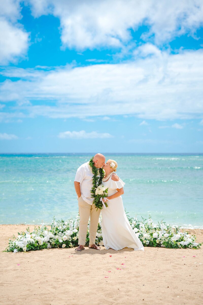 Waialae Beach Oahu Wedding_82