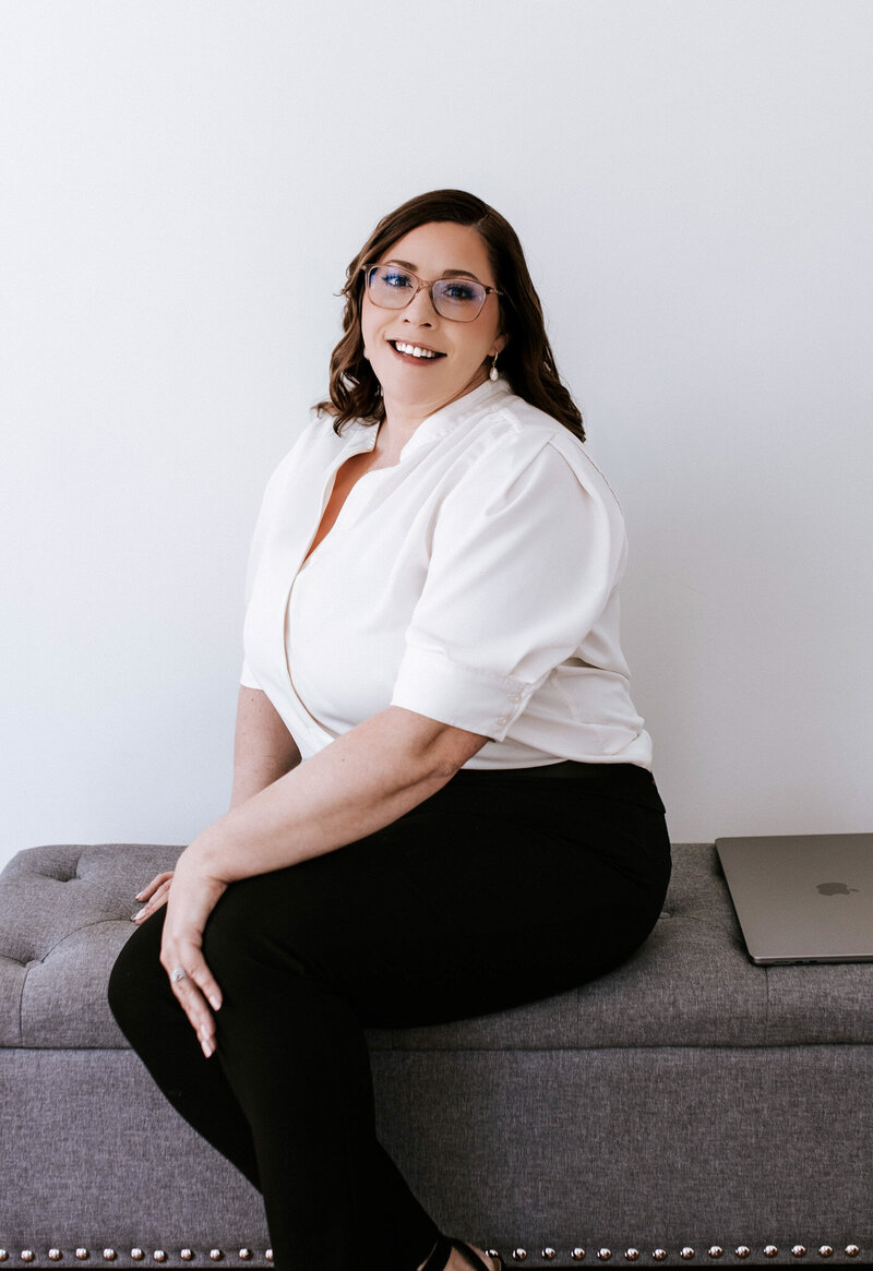 Professional headshot of Heather Arra, founder of Girasole & Co. Weddings—expert wedding planner in Columbus, Ohio. Helping engaged couples create stress-free, beautifully curated weddings with personalized planning and flawless execution.