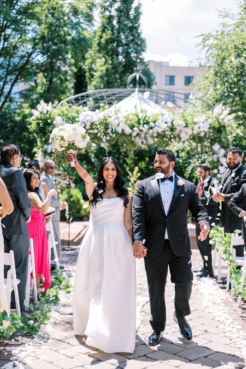 Chicago-IL-Galleria-Marchetti-summer-wedding-1