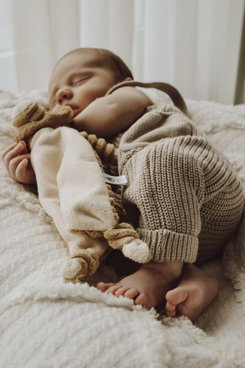 newborn fotograaf Turnhout pasgeboren baby fotoshoot