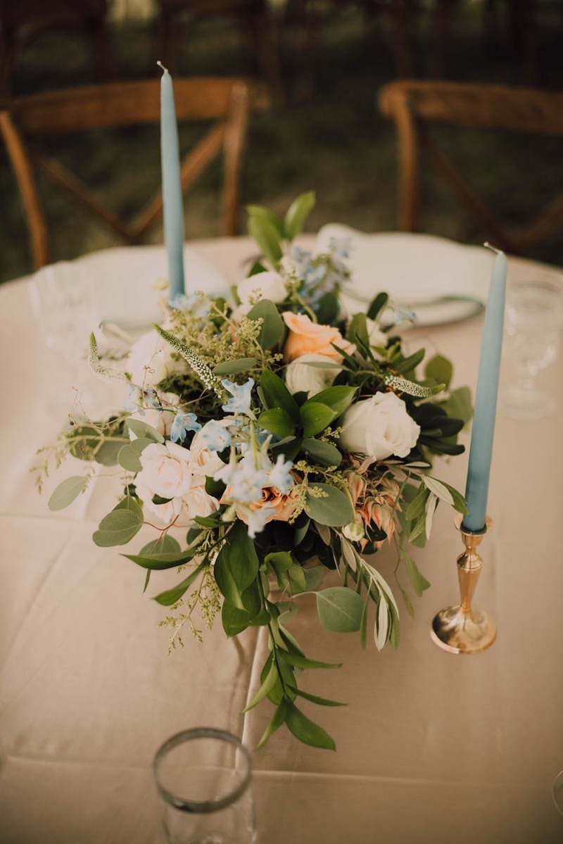 centerpiece-fleurology-designs-blue-lakeside-wedding-michigan-florist_0232