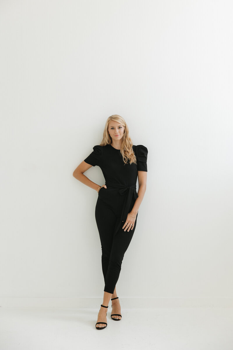 wedding planner Allyssa standing for headshot