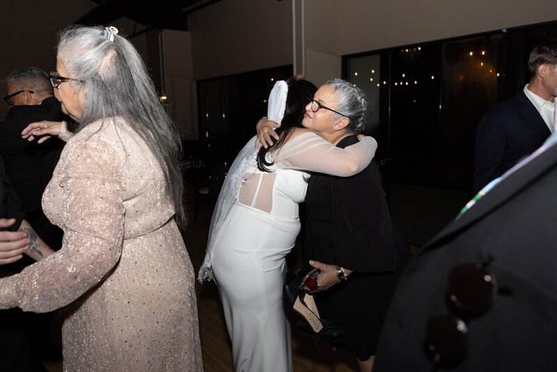 classic-and-documentary-style-wedding-photography-271