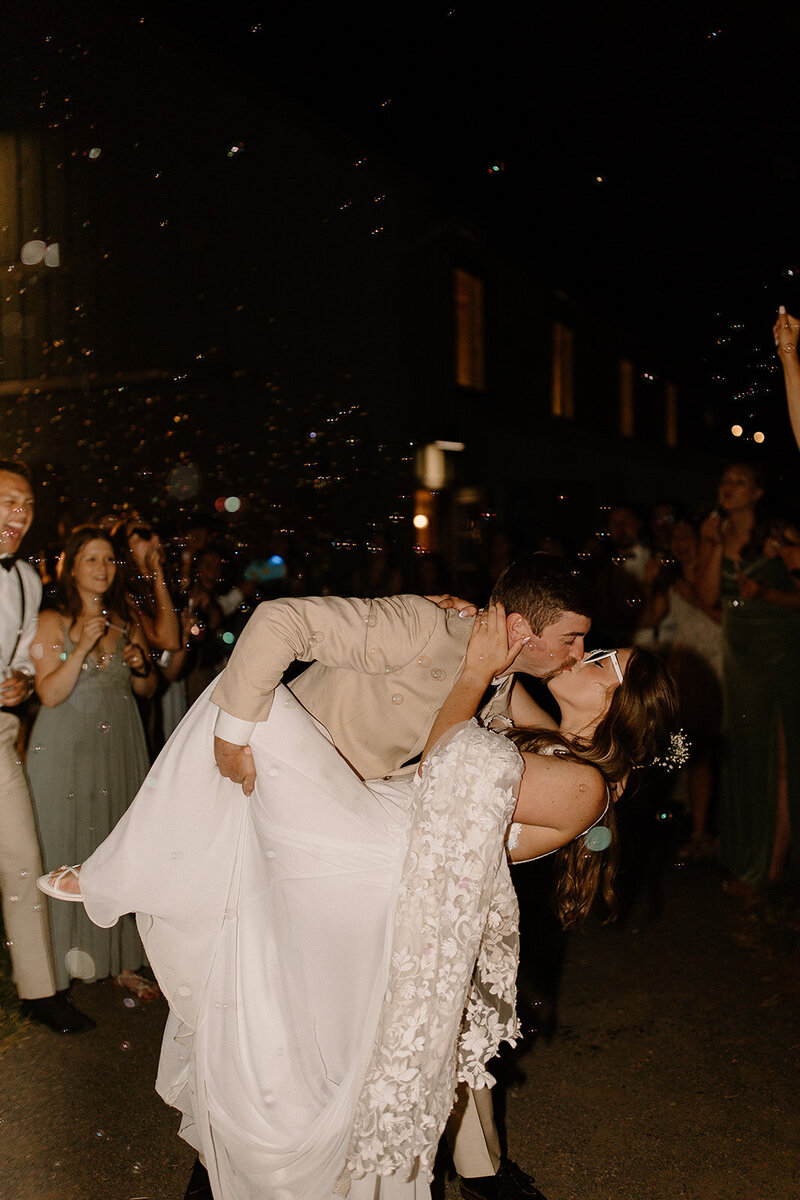 shane-nyah-wedding-reception-taylorraephotofilm-403_websize