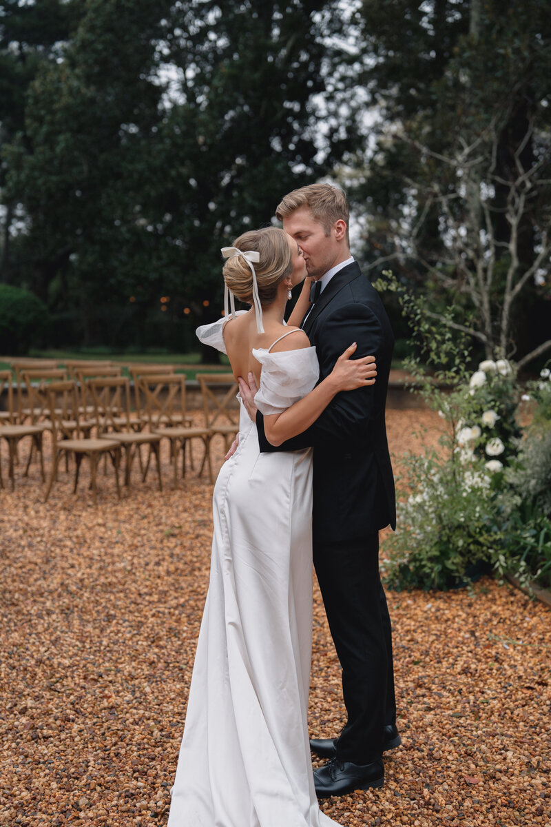 Bride and Groom at Gabbinbar Homestead