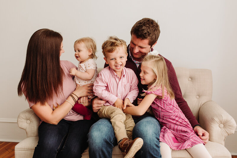 Family photographed by Minnesota family photographer