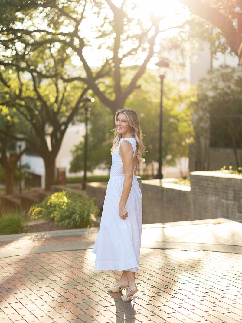 texas-state-campus-senior-photo