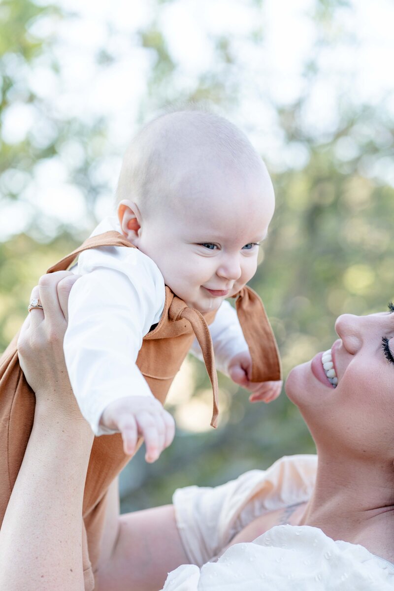 Austin-TX-Fall-Mini-Session-Magnolia-and-Grace-Photography-Co-AmberB-# (1)-25