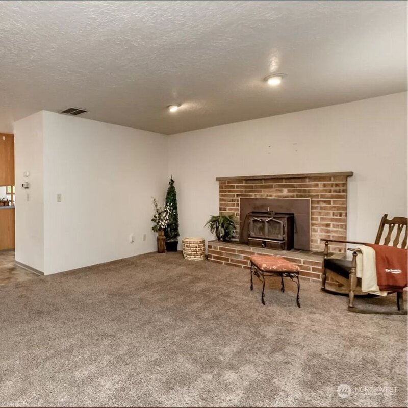 4102 176th Street E, Tacoma, WA 98446 (33)