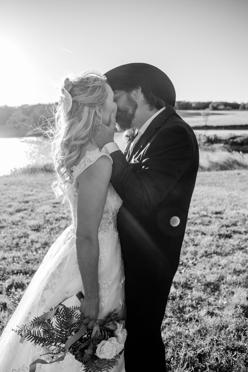  Bride and Groom couples photo at Azle Deer Cove by DFW Wedding Photographer Graceful Ray Photography