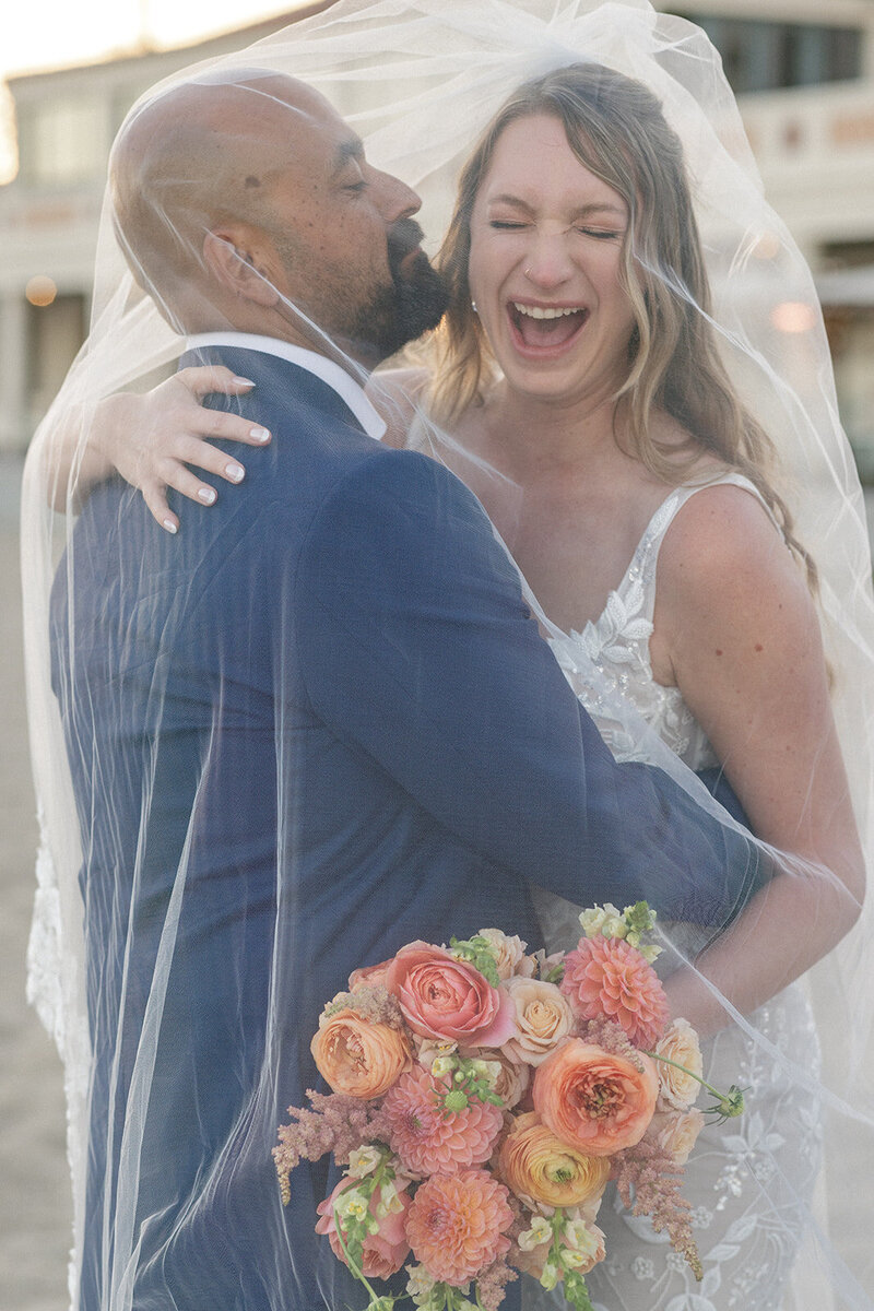 Malaya Images - 080125 Laura and Gerardo - Sneak Peeks (43 of 60)_websize