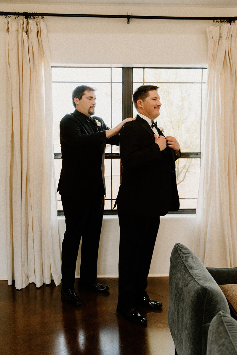 kelsey-kohl-wedding-preview-taylorraephotofilm-81