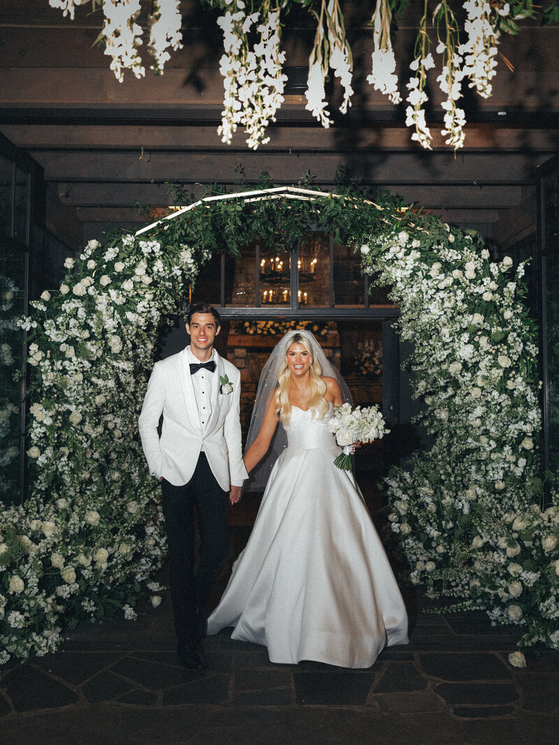 Gabie and Brad _ Old Edwards Inn _ Katie York1036