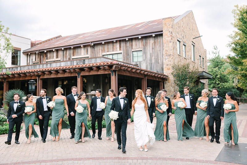 Emily-alec-hotel-drover-wedding-plan-the-pretty-wedding-plannerhannahwayphotographysneakpeek-23