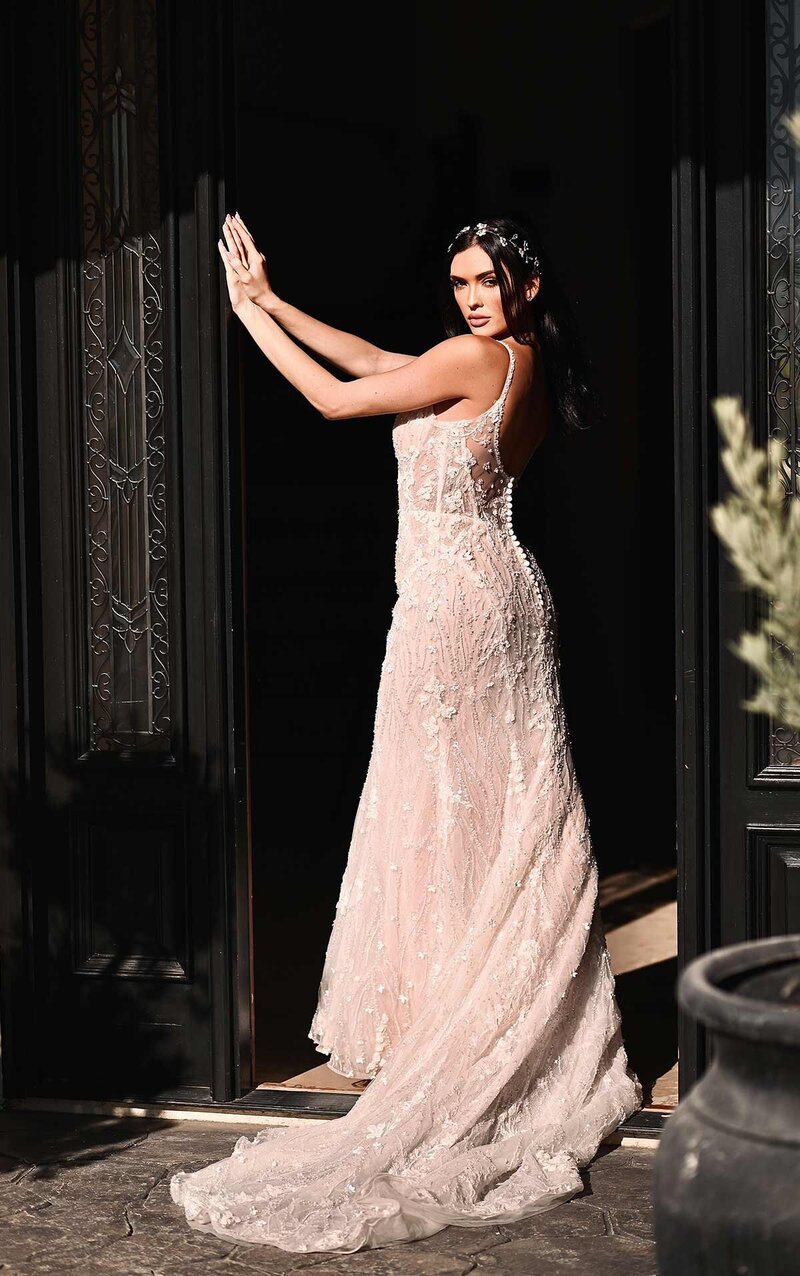 Nunziata Bridal Boutique - Sarnia, Ontario - Martina Liana 1510-6