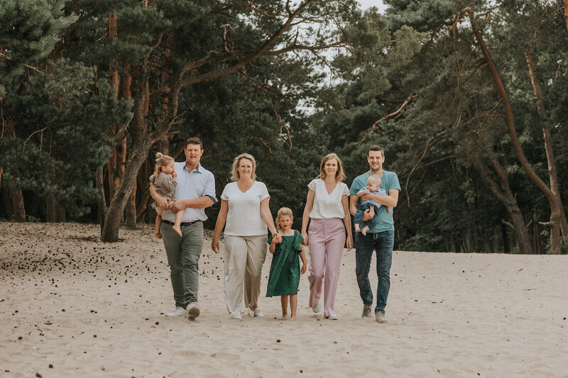 Familiefotograaf nodig? Monique Brunt maakt mooie foto's als dierbare herinnering.